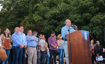 Un acto con duras criticas al macrismo