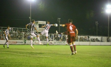 Defensores igualó 0 a 0 con Central Córdoba