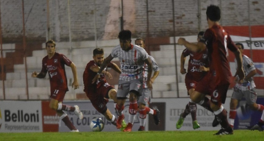 Defensores no aprovechó su momento y se quedó sin nada en Paraná