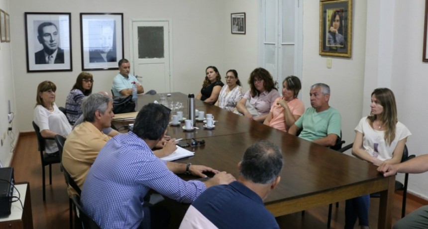 El ejecutivo busca acelerar la construcción de la escuela técnica en Pérez Millán