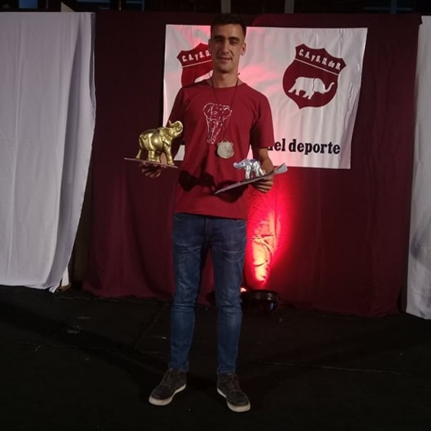 Rafael Domenech fue el ganador del Elefante de Oro 2019 en Defensores 