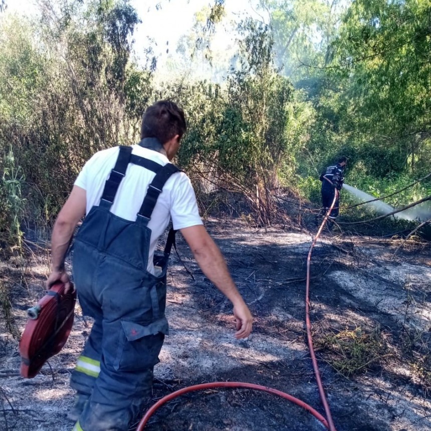 Bomberos sofocó un incendio en la reserva ecológica