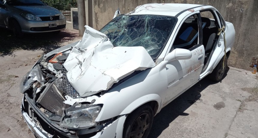 Violenta colisión en el Camino de la Costa