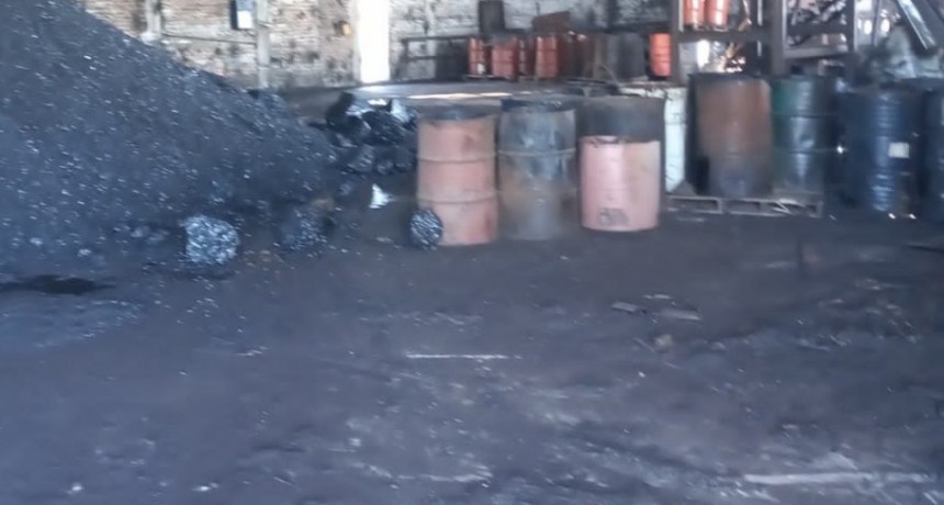 La fabrica Carboquímica que la semana pasada echó a todos sus trabajadores sin causa sigue siendo noticia