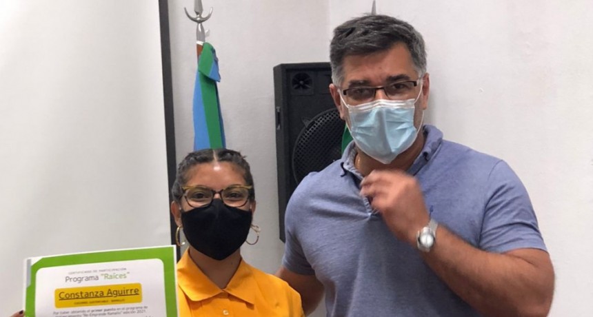 Entrega de premios a los ganadores del programa raíces 