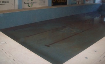 &Uacute;ltimos detalles en la pileta climatizada Celeste