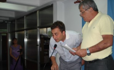Onofri juró como concejal y reemplaza a Poletti