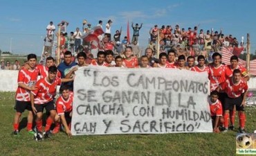 Matienzo goleó a Fútbol San Nicolás y festejo como campeón