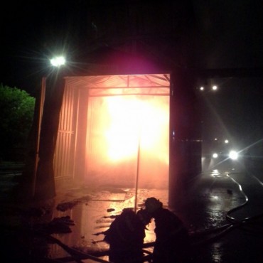 Bomberos apagó un incendió en la empresa Fiplasto