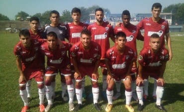 Defensores goleó a Social y clasificó a semifinales