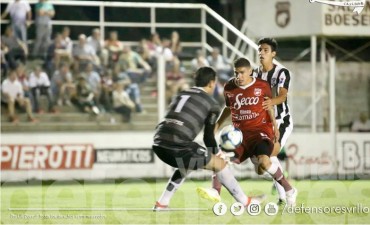 Defensores visita a Libertad buscando la clasificación