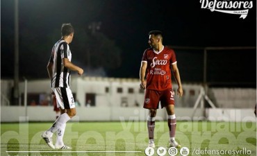 Defensores recibe a Gimnasia de Concepción buscando el pasaje a la zona campeonato