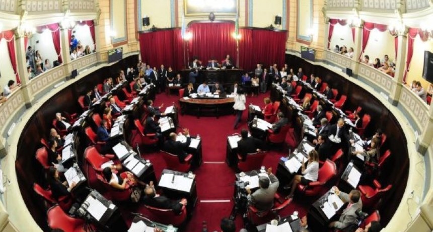 En enero se debate en la legislatura provincial la posibilidad de adelantar las elecciones municipales