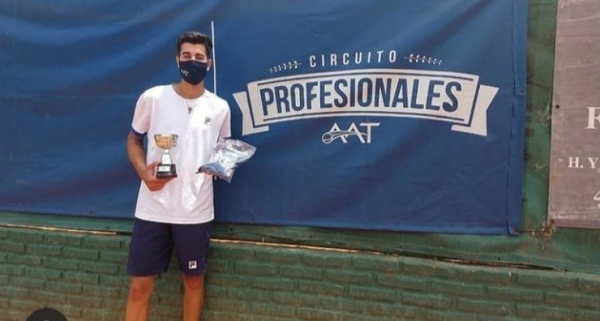 Tomás Farjat campeón del último torneo del año