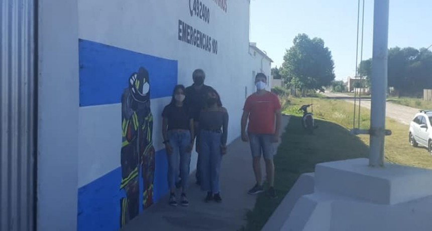 Bomberos de Pérez Millán invita a los artistas locales a pintar murales