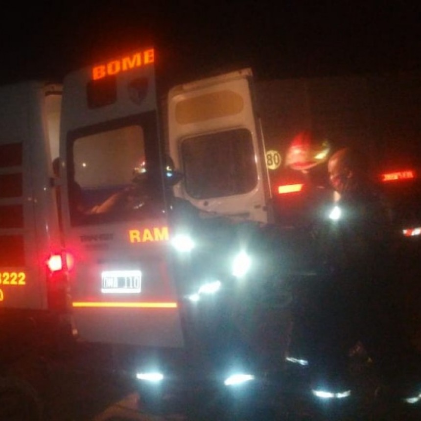 Accidente en la ruta 1001: un motociclista perdió el control y terminó en el hospital  