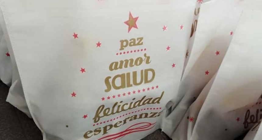 Como todos los años ATE está entregando un bolsón navideño para sus afiliados 