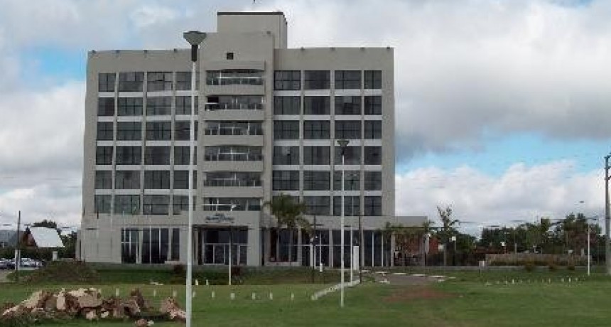 Empresarios de la cadena IHG se reunieron con el Intendente Gustavo Perie y confirmaron la reapertura del hotel