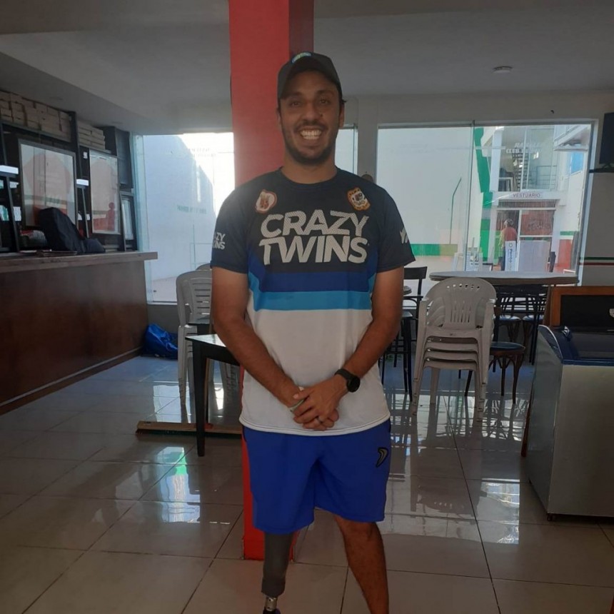 Ramallo Club de Pelota: Llegó el primer campeón….