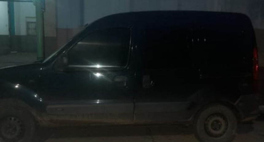 Aprehendido e imputado por tentativa de hurto, se llevó un utilitario y lo detuvieron