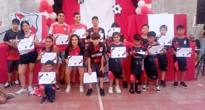 Club Atlético Matienzo: Reconocimiento para todos, deportistas destacados y distinciones a las campeonas y campeones en la Fiesta del Deporte
