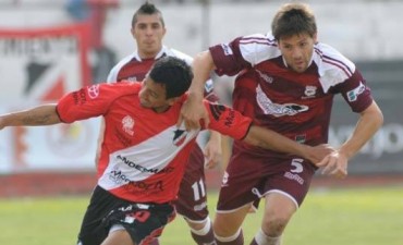 Torneo Argentino A :Defensores perdió en Mendoza