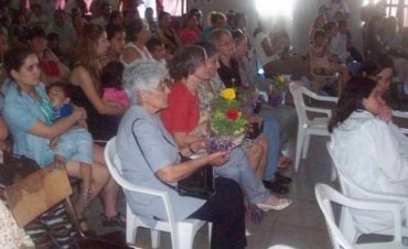 Emotivo Acto el D&iacute;a del Maestro en la Escuela 3