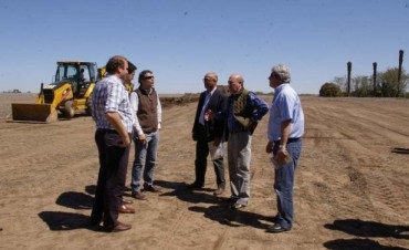 En lo que será el parque termal ya se empiezan a ver los primeros trabajos