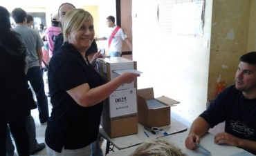 Los candidatos ya votaron